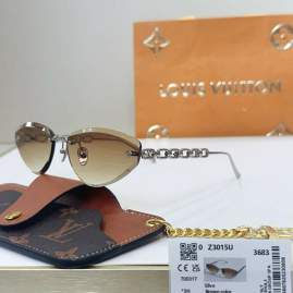 Picture of Louis Vuitton Sunglasses _SKUfw76300644fw
